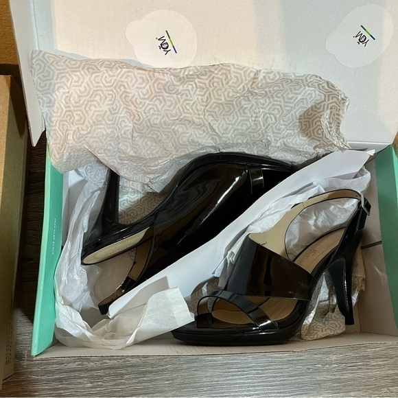 Black heels - Picture 3 of 7